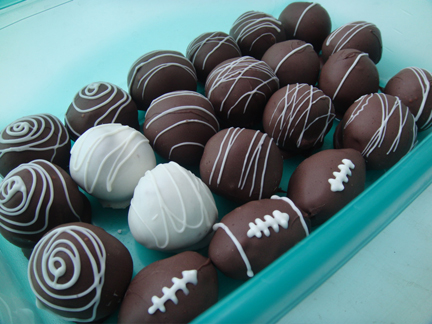 Cake Decorating Balls Simple I Made Cake Balls For The Superbowl« Mark Hayward Is My Hero 2018 Cake Decorating Balls Interesting I Made Cake Balls For The Superbowl« Mark Hayward Is My Hero Decorating Design
